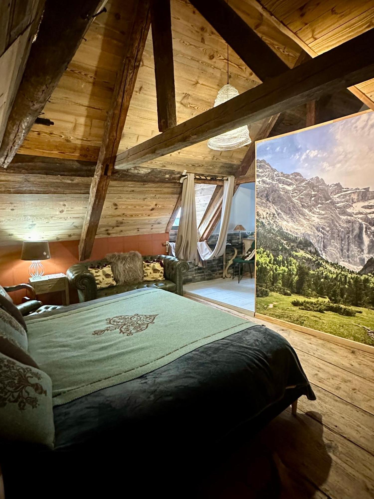 A Nouste Chambres D'Hotes Et Gite Only Adults Campan Exterior photo