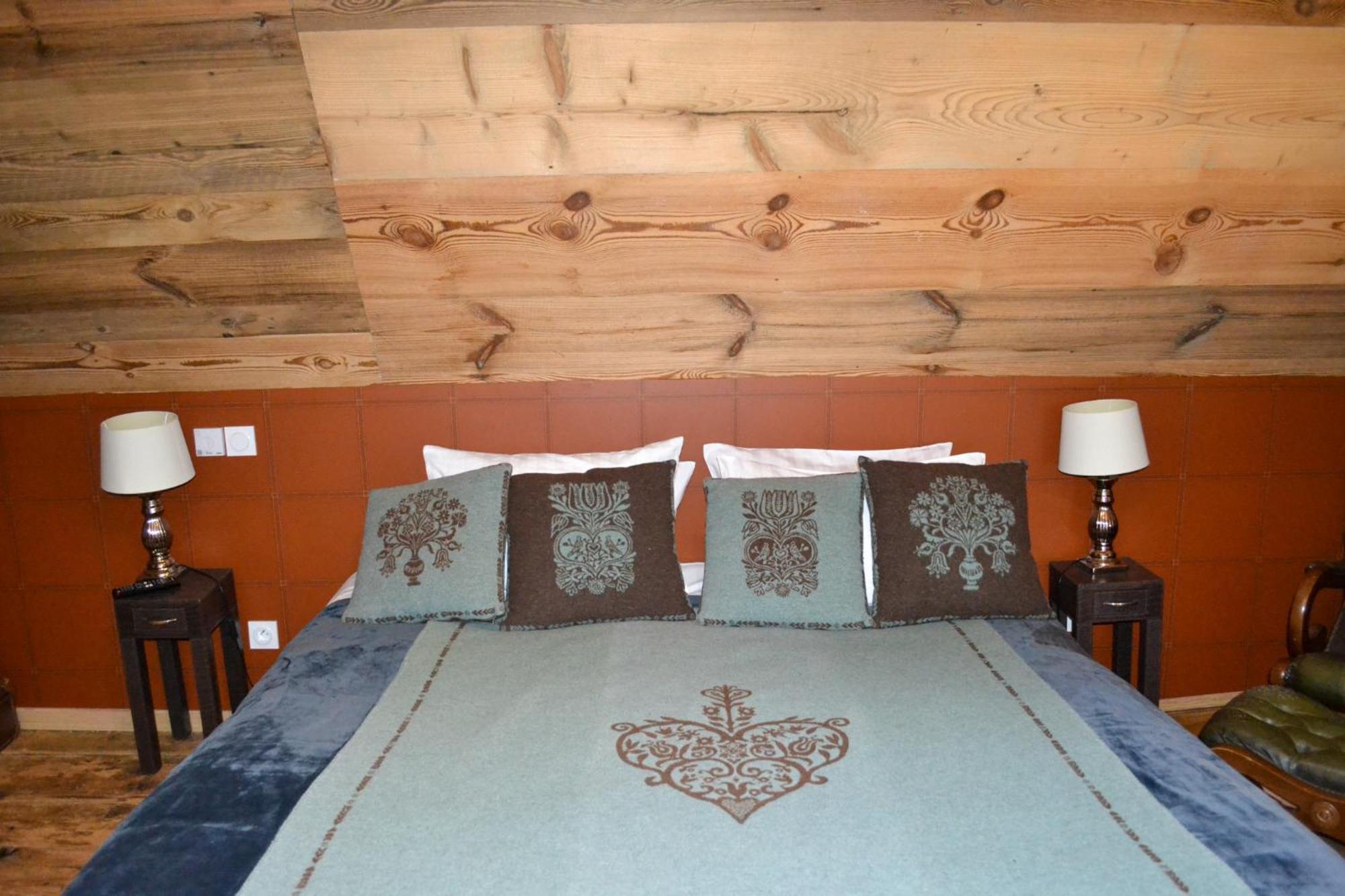 A Nouste Chambres D'Hotes Et Gite Only Adults Campan Exterior photo